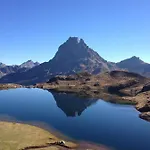 Douillet Bonnes/vallee D'ossau * Eaux-Bonnes