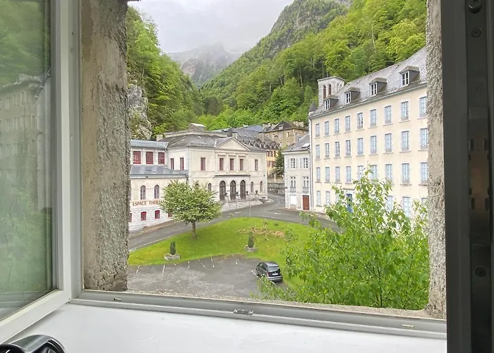 Douillet Bonnes/vallee D'ossau Apartament *